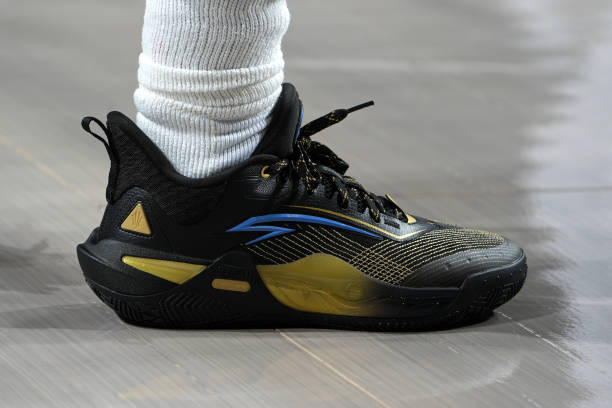 KICKS CREW on X: 