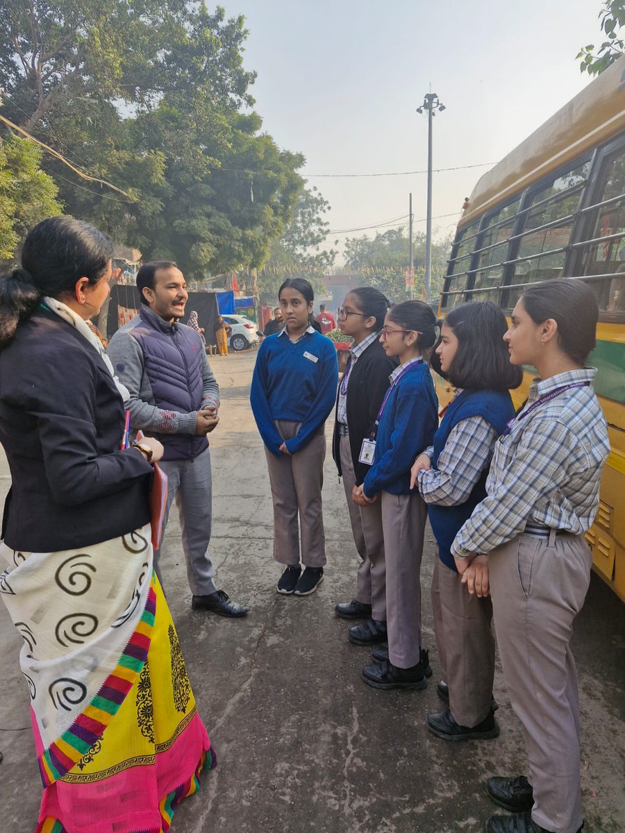 PreetiChanana1's tweet photo. Let's make childhood brighter together! ๐ by bringing joy to little hearts! ๐ SS Middle stage #Ahlconitl donated toys n books to spread smiles #ToyDrive #Hamley grateful to our mentors for guidance at each step @ashokkp
@y_sanjay @pntduggal @sunandask21 @sdg4all @SDG4QEducation https://t.co/MAqOdMWWgx