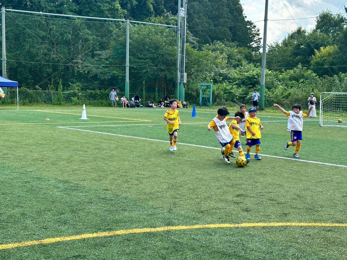 VEGALTA_SCHOOL's tweet photo. 【11月28日(木)スクール活動】
・泉野村校
・若林荒井校
・太白富沢校(旧太白校)
・古川校
・アドバンスコース4年生
予定表通り活動を行います✨💪
いつでも体験受付中🙆♂️👍
お申し込みはこちらから
https://t.co/uf3lcleaO3 https://t.co/l4qlp10ERo
#VEGLTA #ベガルタ仙台サッカースクール https://t.co/gY2CTANI02