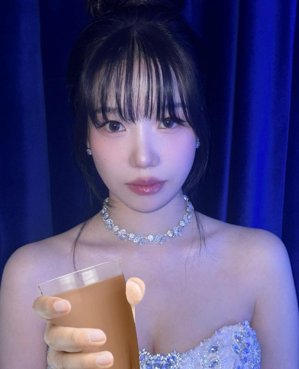radian_wizone's tweet photo. 241128 JO YURI Instagram Update! (1/4)

zo__glasss: "2024 MAMA ! !"

#JOYURI #조유리 @JOYURI_offcl https://t.co/Rp8ksvxkYn