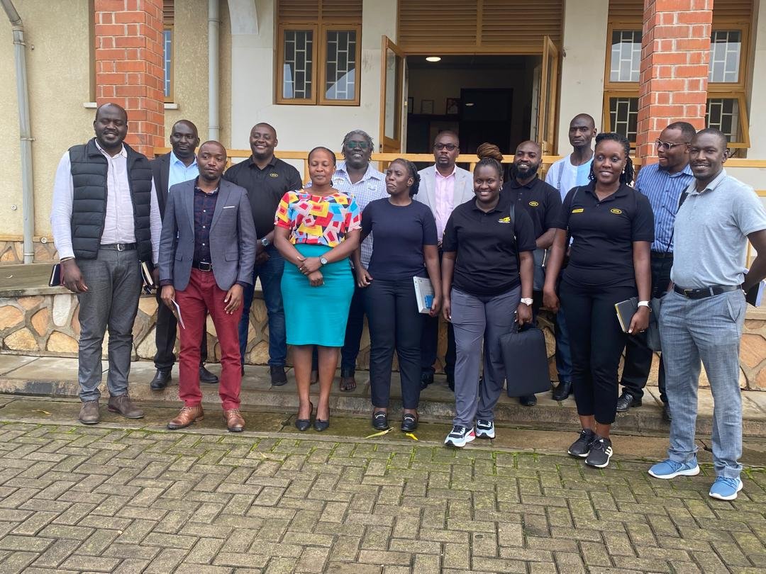 FortFpcc50675's tweet photo. Fort-Portal Tourism City with MTN Partners on the Data Cities Initiative. @mtnug @AndrewMwenda @InnovationHubUg @MoICT_Ug @MTWAUganda https://t.co/ToLAvSmETu