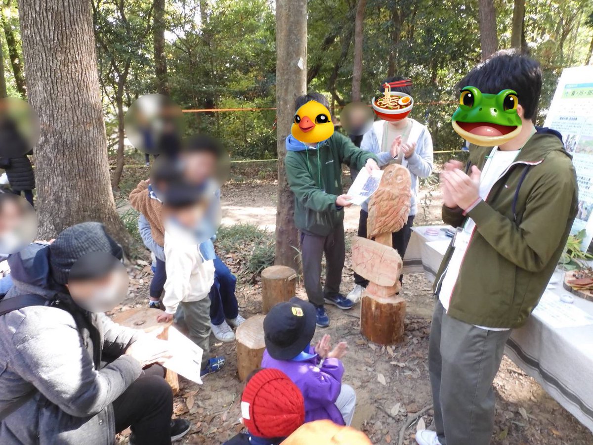 MKTP48's tweet photo. 11月24日(日)に、奈良県王寺町の「陽楽の森」で開催された『TREE FLAG FES』に参加させて頂きました！
陽楽の森で採集した昆虫の標本やクイズを交えたミニセミナーを行い、陽楽の森の生物の多様さについて、訪れた方に楽しみながら知っていただくことができました！🐤 https://t.co/jZc0I67y8X