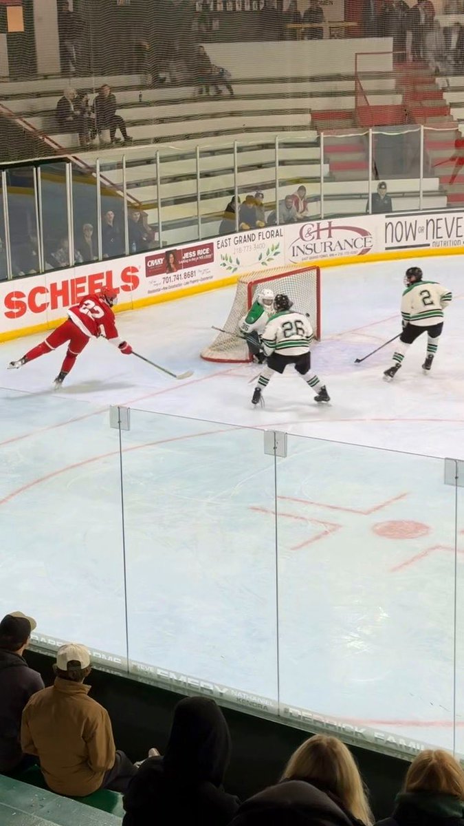 Last minute decision to East Side and catch first HS hockey game of season did not disappoint. Filled bottle with third best tasting water in MN, talked to one of favorite hockey coaches of all time and watched the Alma mater pull off a gritty upset. Missed having dad along.