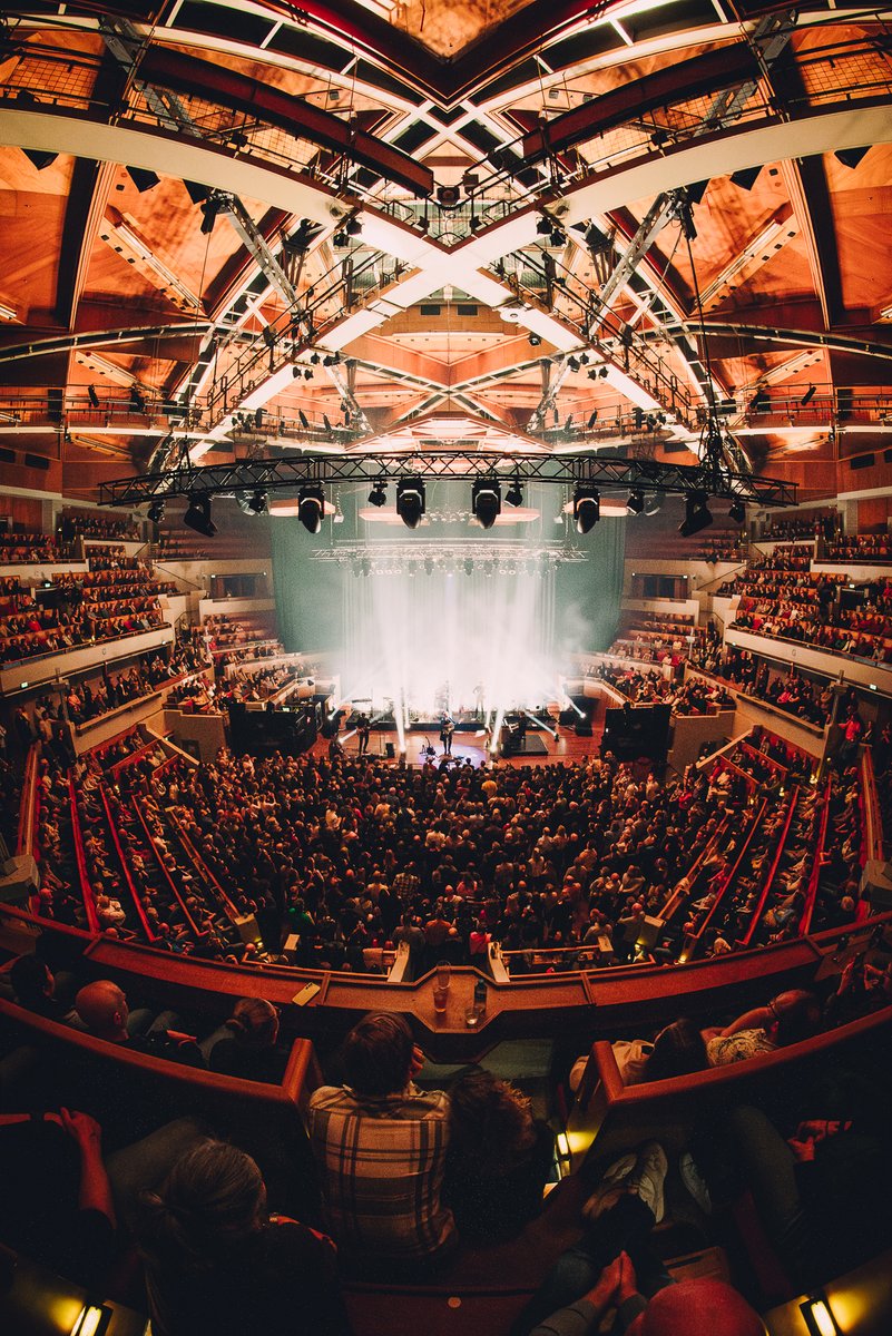 HAEVNMUSIC's tweet photo. Utrecht, what a pleasure to return to this unique venue with such an amazing crowd.

Thank you for you ergeny, we can't wait to experience it again tonight.

📸: @JesperFilms 

#haevn #wideawaketour #ontour #music #live https://t.co/FUJdyT90Ac