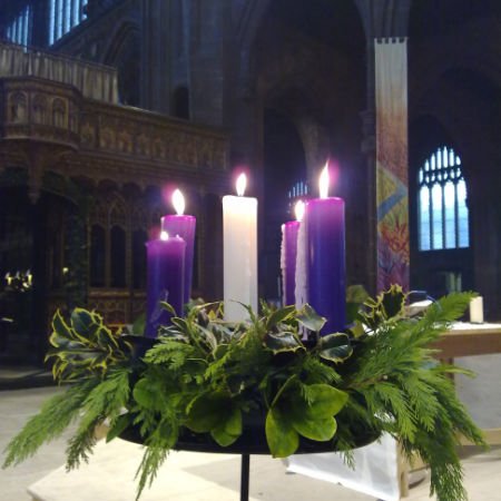 On Sunday 1 December we celebrate the official start of Advent with our Advent Procession at 6.30pm.
Join us for this joyful occasion with the procession, Bible readings, and choral music and hymns led by our Voluntary Choir.