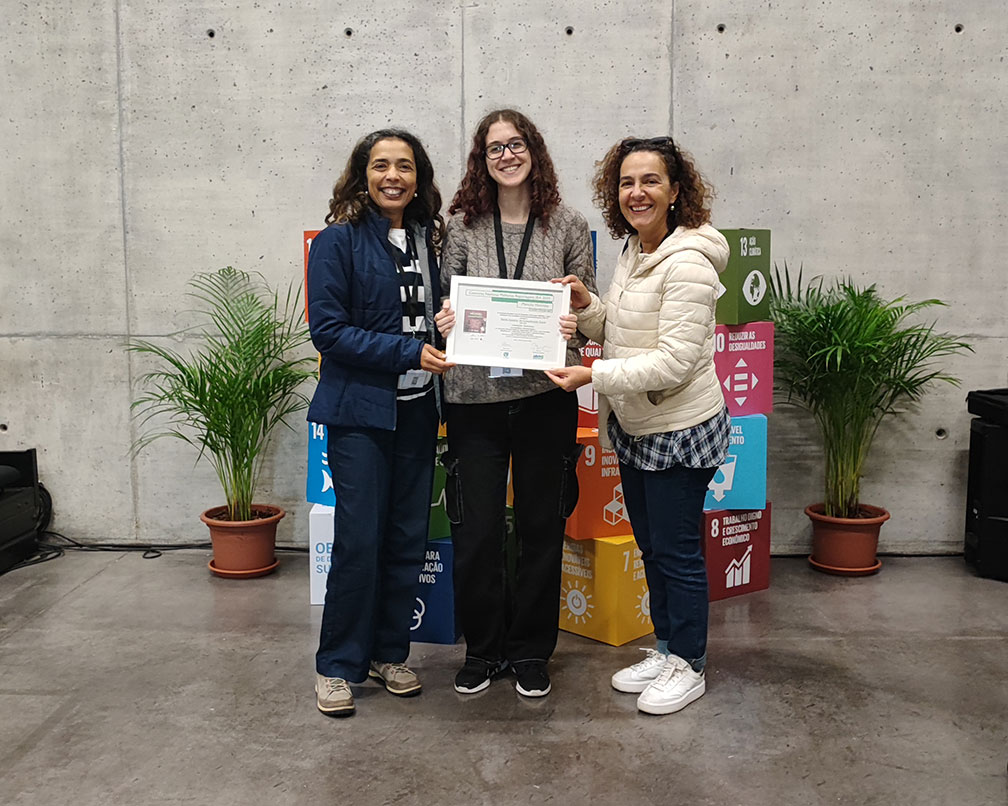 ESCS's tweet image. Lara Ziesmann, estudante da Licenciatura em Audiovisual e Multimédia, recebeu uma menção honrosa, na categoria de Fotografia, no Seminário Nacional Jovens Repórteres para o Ambiente 2024: bit.ly/3Zt8xQQ
✏️📷: GCI-IPL
#ESCS #GenerationESCS