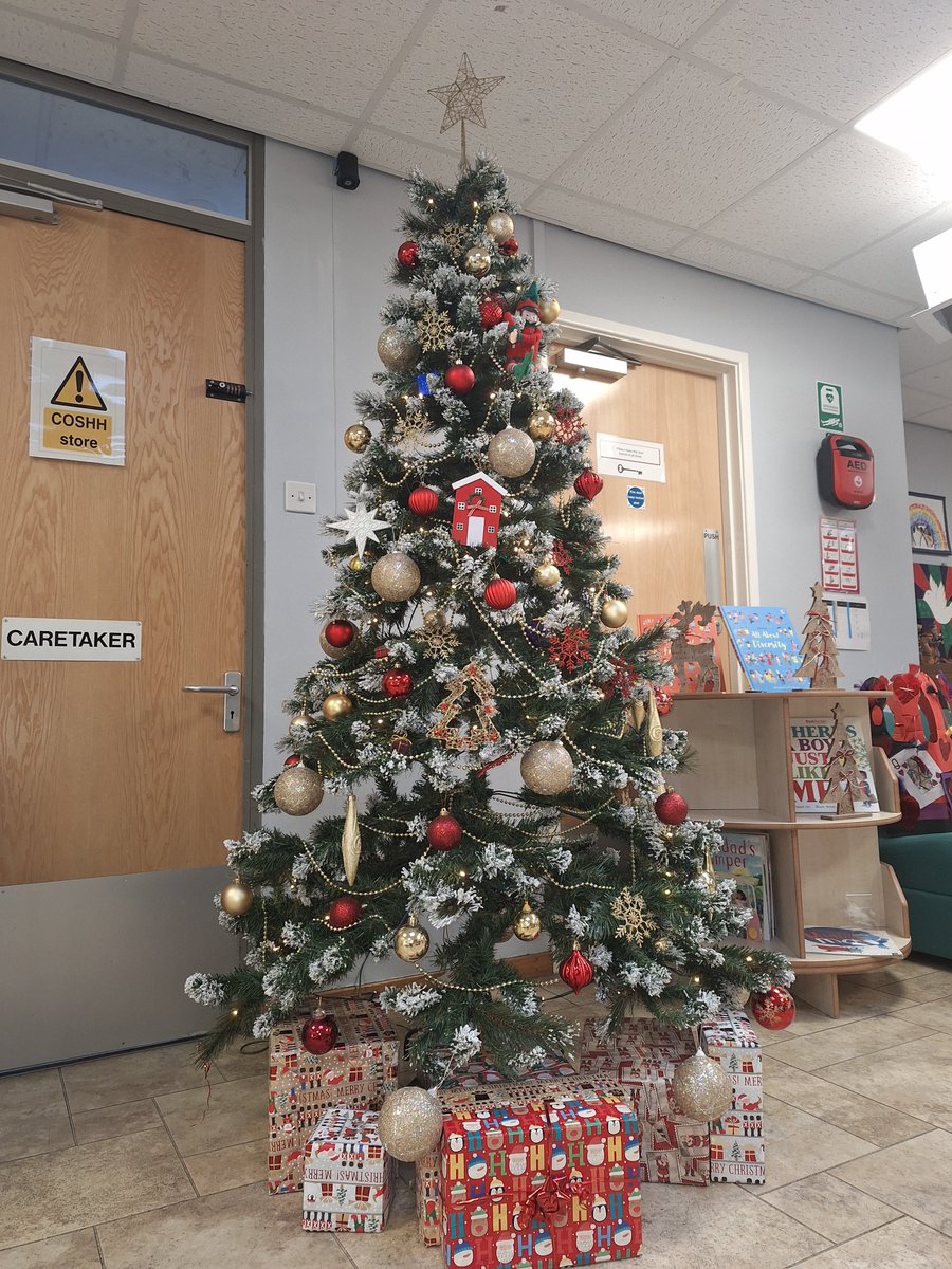 Christmas has landed at St James 🎄 #Christmas #FestiveSeason