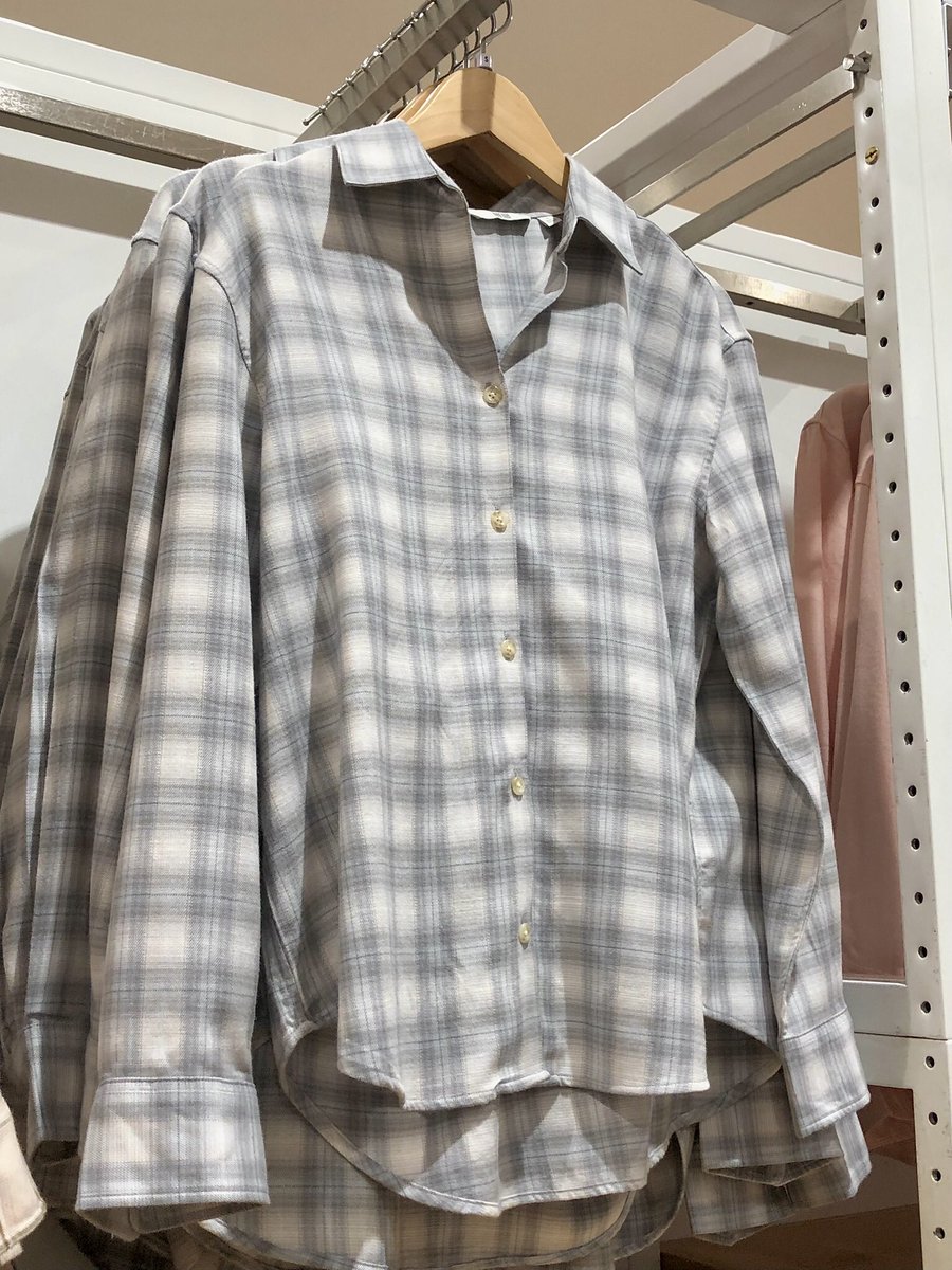 jhanluxe's tweet image. ayoko 💔 na 😭 mag 💔 uniqlo 😭 kasi 💔 namimiss 😭 ko 💔 siya 😭