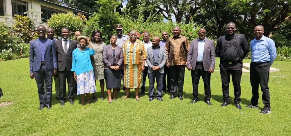 <a href="/NatpharmZ/">NatPharm Zimbabwe</a> Board and management today took an oath and pledge of integrity before <a href="/PoliceZimbabwe/">Zimbabwe Republic Police</a> and <a href="/ZACConline/">Zimbabwe Anti-Corruption Commission</a> at Clevers Hotel in Masvingo. <a href="/MoHCCZim/">Ministry of HealthZW</a> <a href="/nmadzikwa/">Newman Madzikwa</a> <a href="/UNDPZimbabwe/">UNDP Zimbabwe</a> <a href="/ZimTreasury/">MOFED&IP</a>