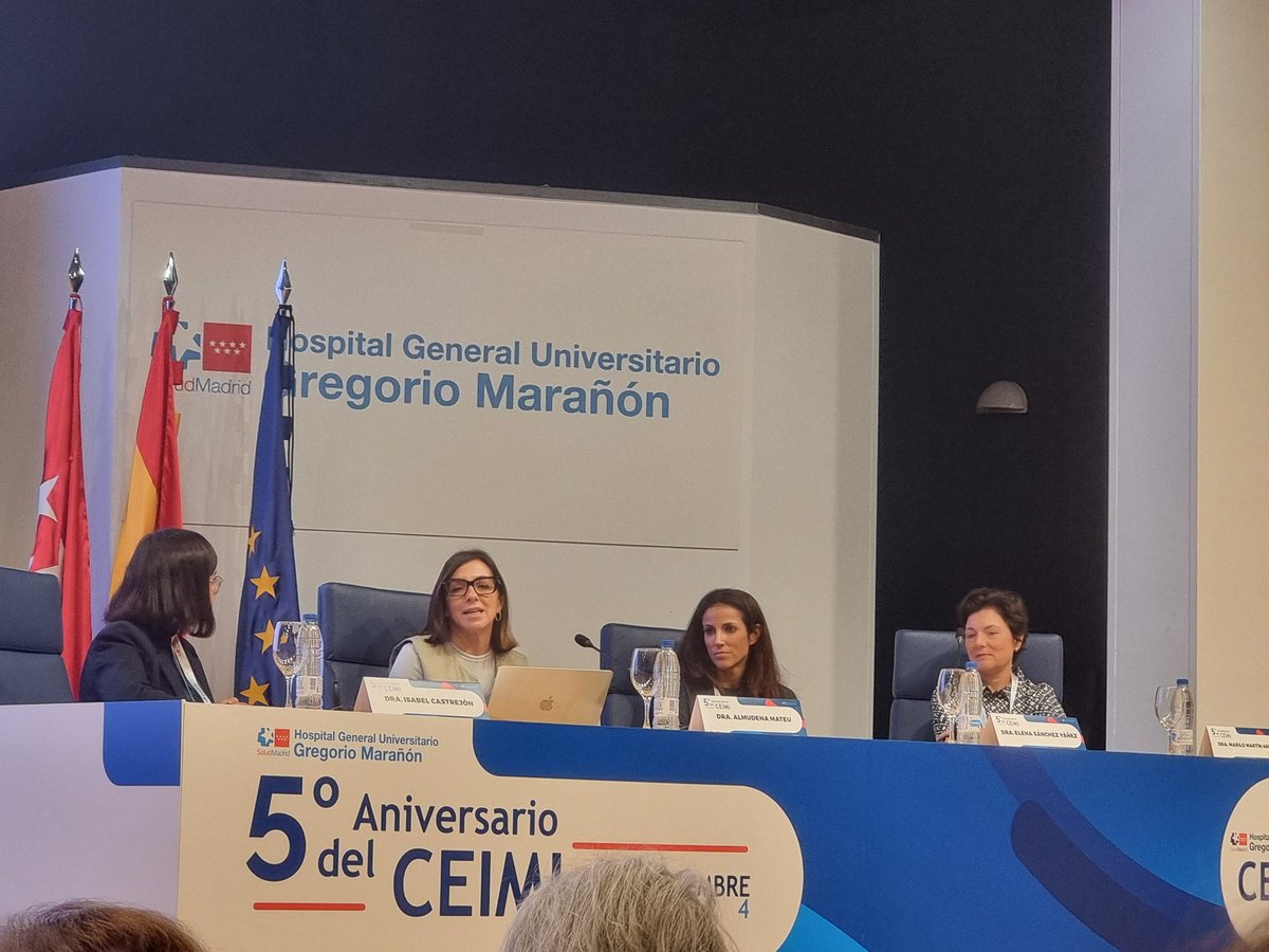 Nager08587826's tweet photo. Hoy, en el 5° aniversario del
#CEIMI, estupenda intervención de @Marilomma del @LaPaz2030 @EIICLaPaz explica qué perfil de paciente se beneficia del modelo multidisciplinar, el La Paz #UMPI, o el otros hospitales, de retos y barreras 👏👏👏 https://t.co/avEltcHpb2