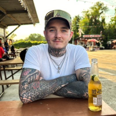 JoshFoxxs's tweet photo. #NewProfilePic https://t.co/459jAGH3hR