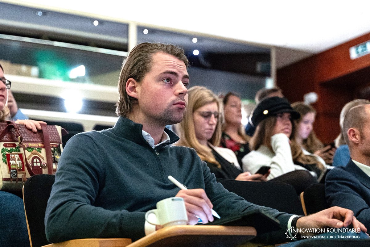 🚀 The second day of our #InnovationWorkshop hosted by <a href="/ABNAMRO/">ABN AMRO</a> in Amsterdam 🇳🇱 started with presentations from Johan Hanekom, Principal for Sustainability and Innovation, AWS (formerly) and Sascha Cechlovsky Head of Change &amp; Transformation at DHL Group.