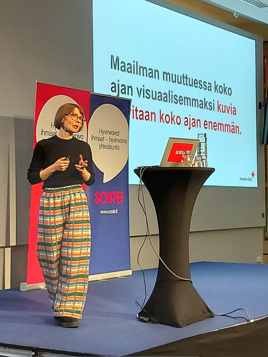 #Tekoäly luo haasteita myös kuvittamiselle. Jos haluamme esimerkiksi tuoda esiin moninaisuutta, kenen ideaa moninaisuudesta tekoäly toteuttaa? 

Anu Niiranen <a href="/PunainenRisti/">Suomen Punainen Risti</a> puhui tekoälyn hyödyntämisestä kuvittamisessa SOSTEn #järjestöviestintä-päivässä.