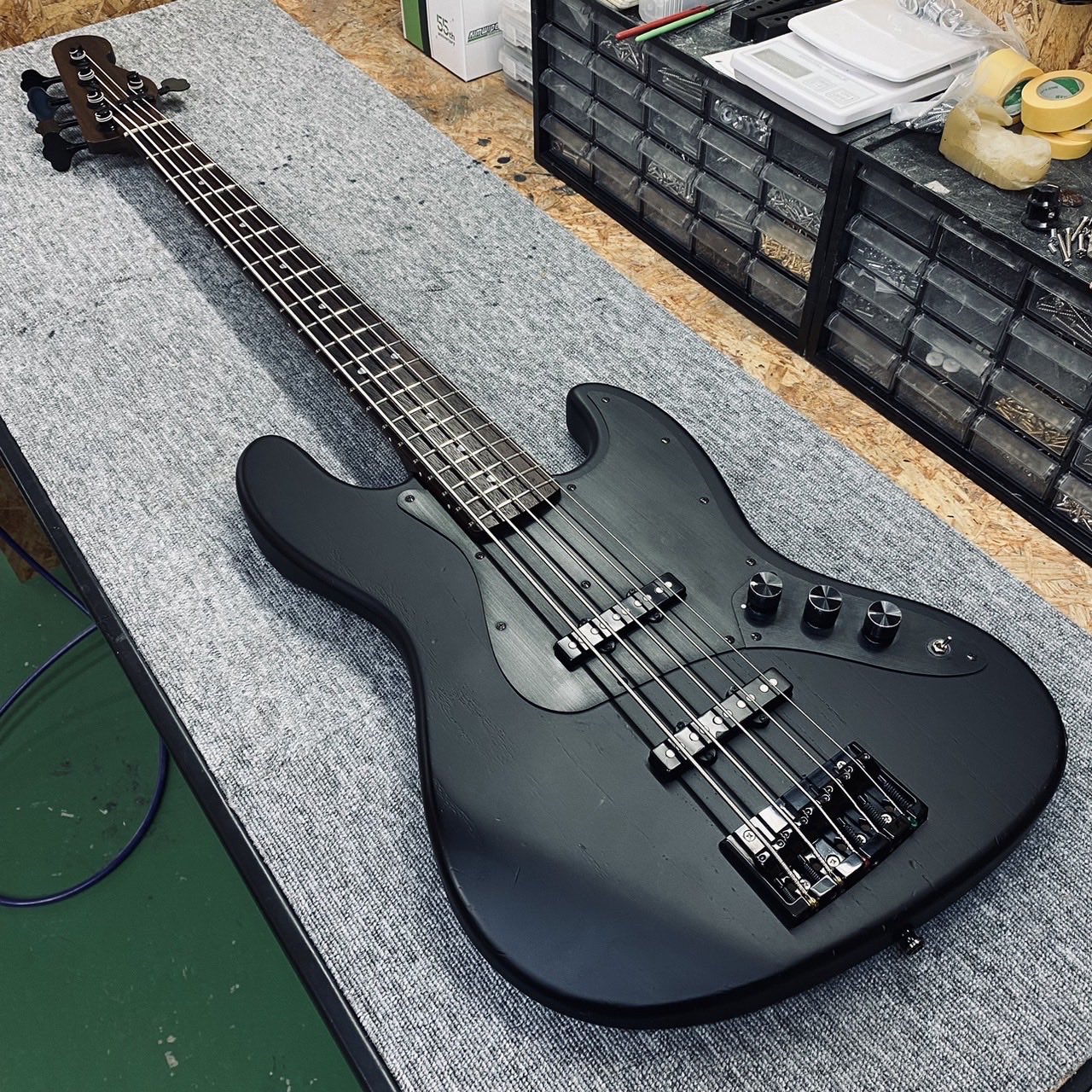 ギター Black Smoker TRADMASTER Beta J5 Black Smoker Guitar TRAD MASTER SERIES BETA-J5 Black Over 3