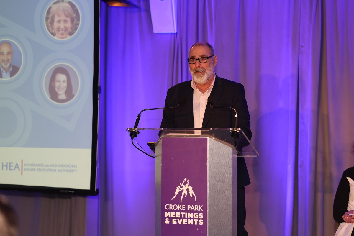 hea_irl's tweet image. Dr Alan Wall CEO of @hea_irl opens the first North South Research Programme Inaugural Conference, highlighting the power of collaboration across the island of Ireland to achieve new heights in research. A powerful start to our day! @DeptofFHed #SharedIsland #NSRP