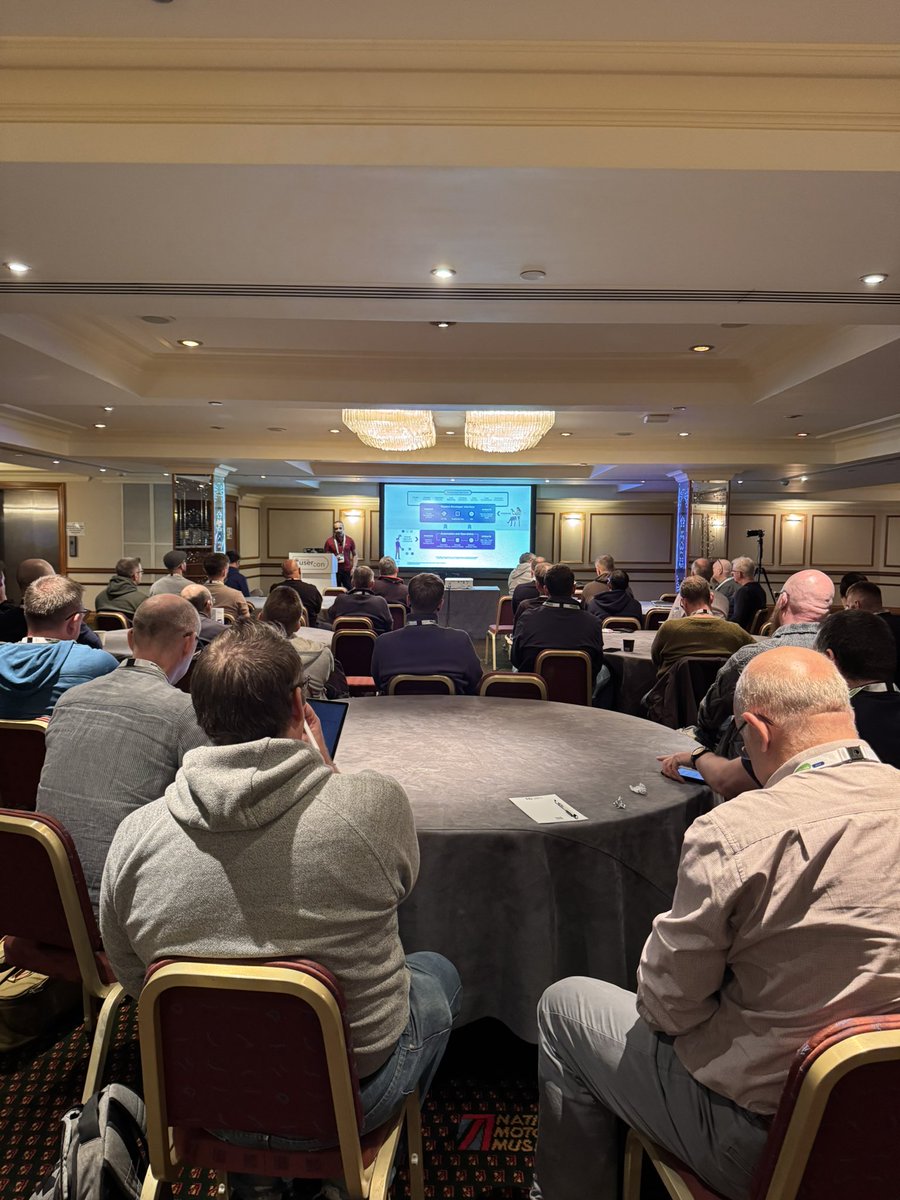 Barry Coombs (The Doodle Guy) (@virtualisedreal) on Twitter photo Standing room only in <a href="/amitpanchal76/">Amit Panchal</a> session exploring VCF! #ukvmug <a href="/MyVMUG/">VMware User Group</a> Standing room only in <a href="/amitpanchal76/">Amit Panchal</a> session exploring VCF! #ukvmug <a href="/MyVMUG/">VMware User Group</a>