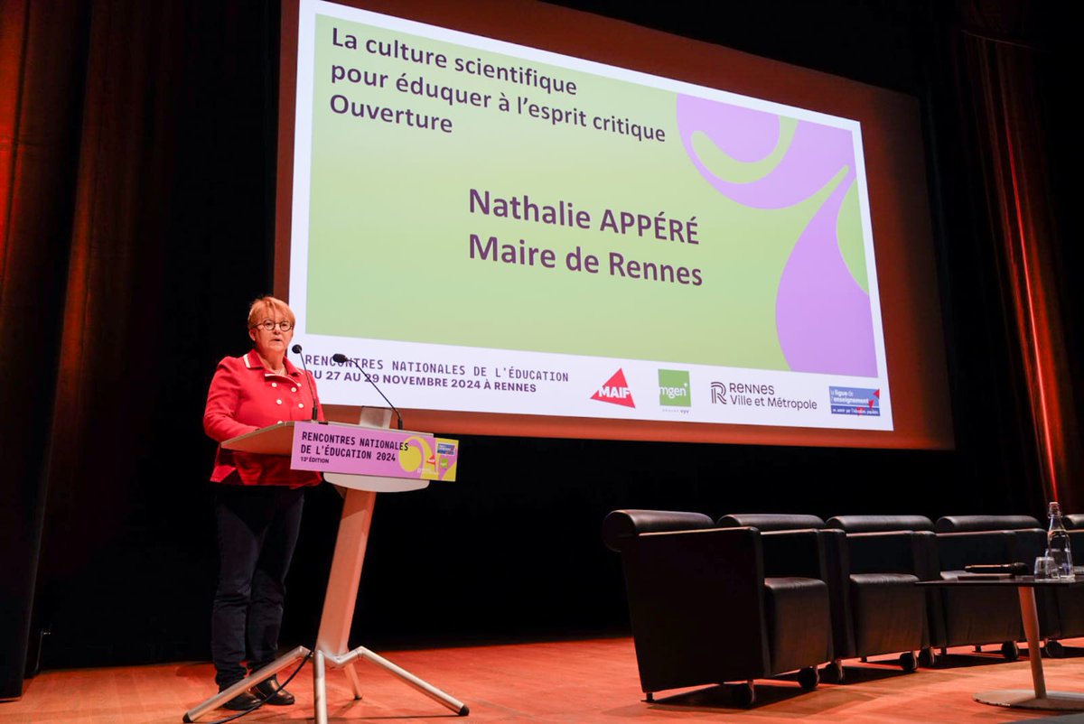 nathalieappere's tweet photo. Au cœur des Champs Libres pour les Rencontres nationales de l'éducation, organisées avec la Ligue de l'Enseignement à #Rennes, où nous sommes viscéralement attachés au droit d'apprendre et à la culture accessible à tous, démocratique, qui forge l'esprit critique. https://t.co/W42FmPPFO5