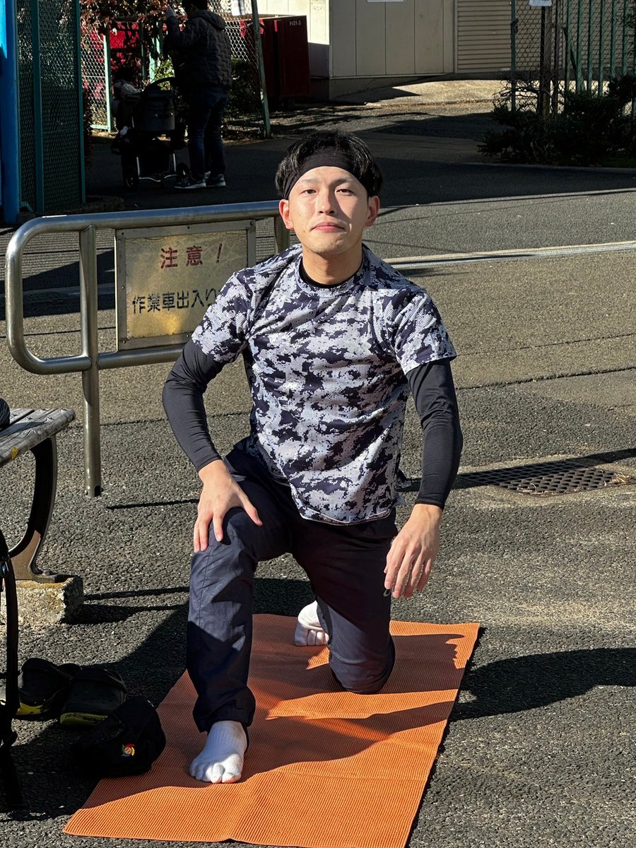 今日の練習会ももうすぐ12月なのに暖かかったです！ヨガマスターがいた