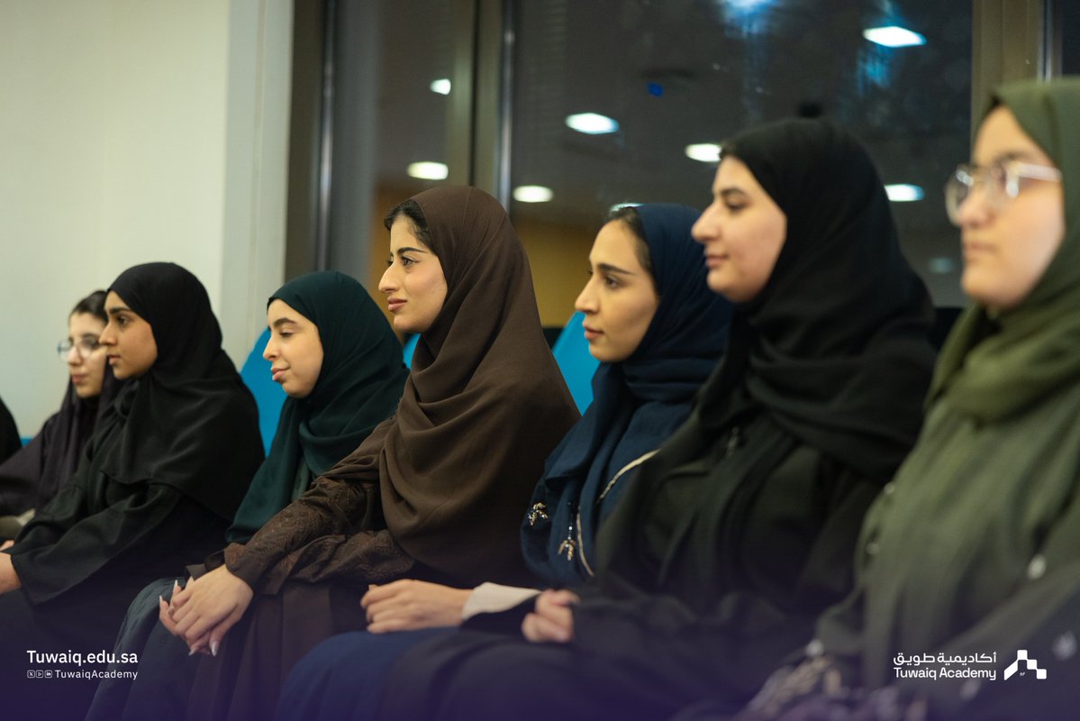 TuwaiqAcademy's tweet image. جانب من ختام معسكر تحليل الأعمال في #أكاديمية_طويق.