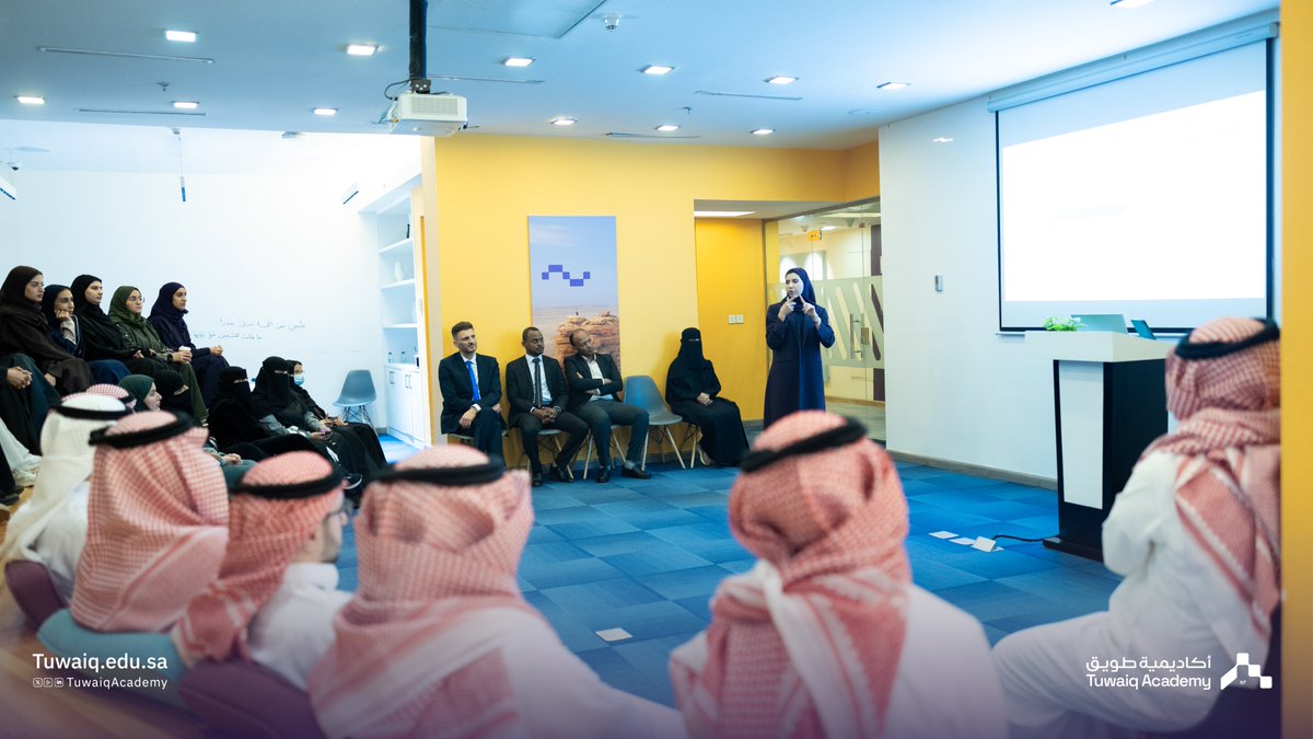 TuwaiqAcademy's tweet image. جانب من ختام معسكر تحليل الأعمال في #أكاديمية_طويق.
