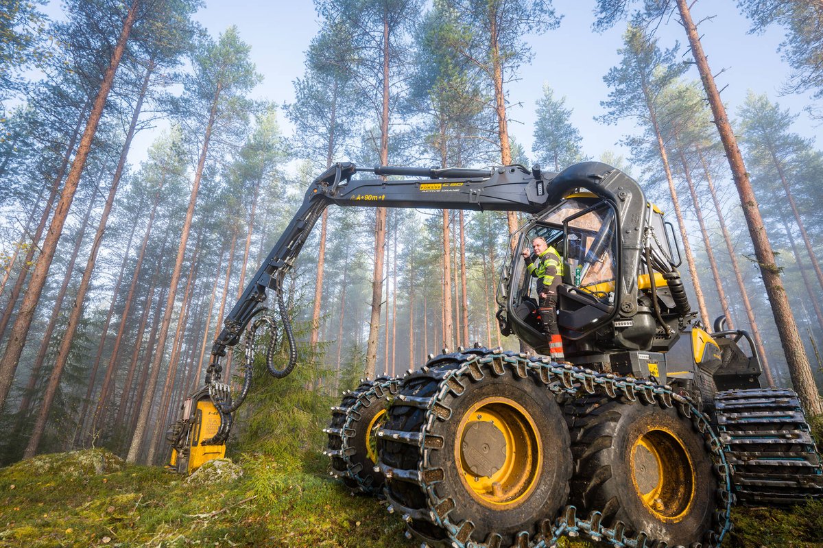 Suomessa on olemassa paljon tietoa metsien luontokohteista, ja paljon myös tehdään, jotta nämä kohteet voidaan säästää #puunkorjuu'n yhteydessä. Avainasemassa on metsäkoneenkuljettaja, joka tekee käytännön työn.

viesti.metsagroup.com/view/571009358…
#metsänhoito #luontokohde