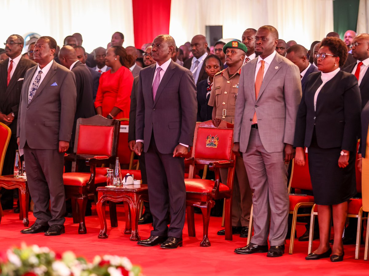 KUCCPS_Official's tweet image. Kenya Universities and Colleges Central Placement Service (@KUCCPS_Official) has been recognised for its contribution to the success of the eCitizen platform.

His Excellency President Dr. William Ruto presented eCitizen Awards to some of the most outstanding institutions that…