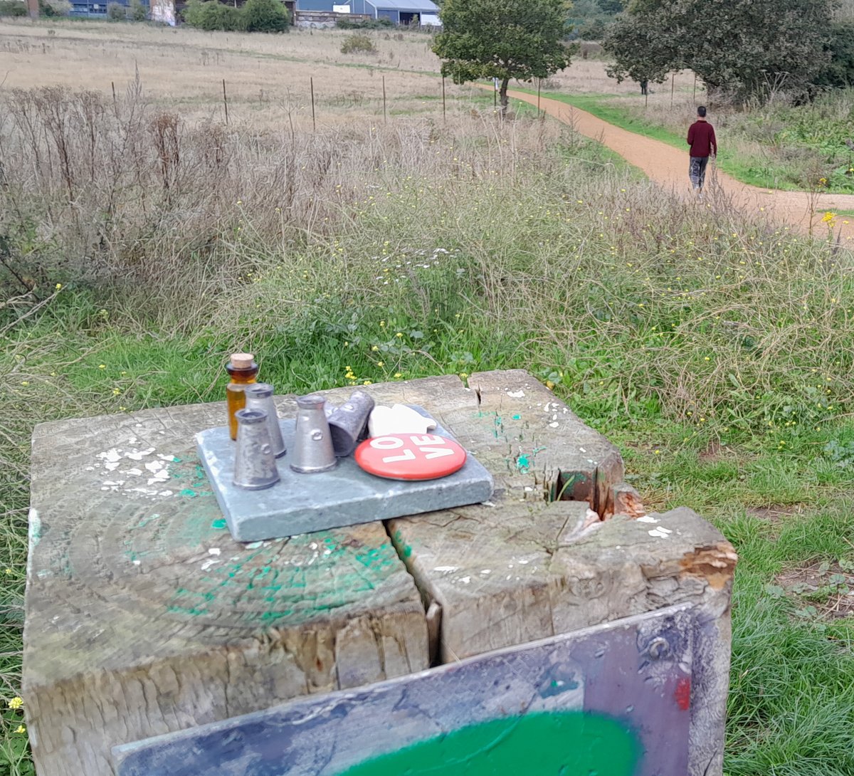 Love is the answer today, and it is our very own creative cupid Chris Brown, who has fired his artistic arrow into the Pevensey Road Nature Reserve, Hanworth. Responding to Chris' artwork is the erudite Eros and creative all-rounder Jack Low. Read his poem collectconnect.blogspot.com/2024/11/chris-…