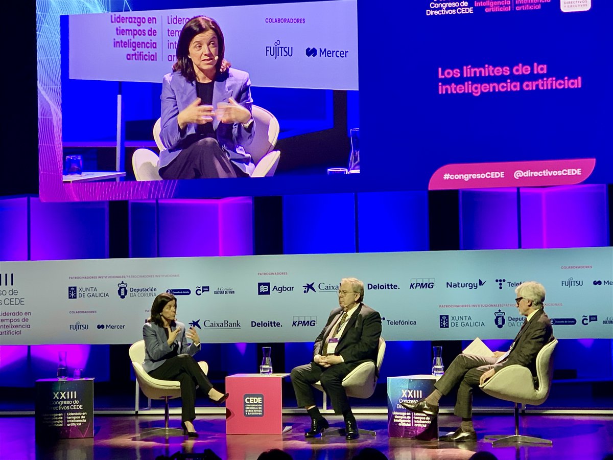 eexcellence's tweet image. Mariona Vicens, dtra #TransformaciónDigital y #AdvancedAnalytics explica en #congresoCEDE @directivosCEDE áreas de trabajo en materia de IA de @caixabank: "Marco de la privacidad, otro más técnico (procesos de validación de modelos) y programa de educación de todos los empleados"