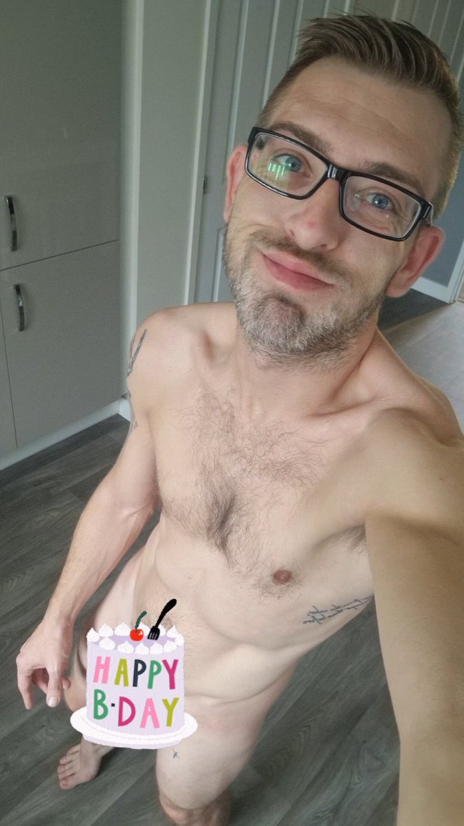 Tbarfield86's tweet photo. 38 today 🥳 https://t.co/Tdn6gZDfeR