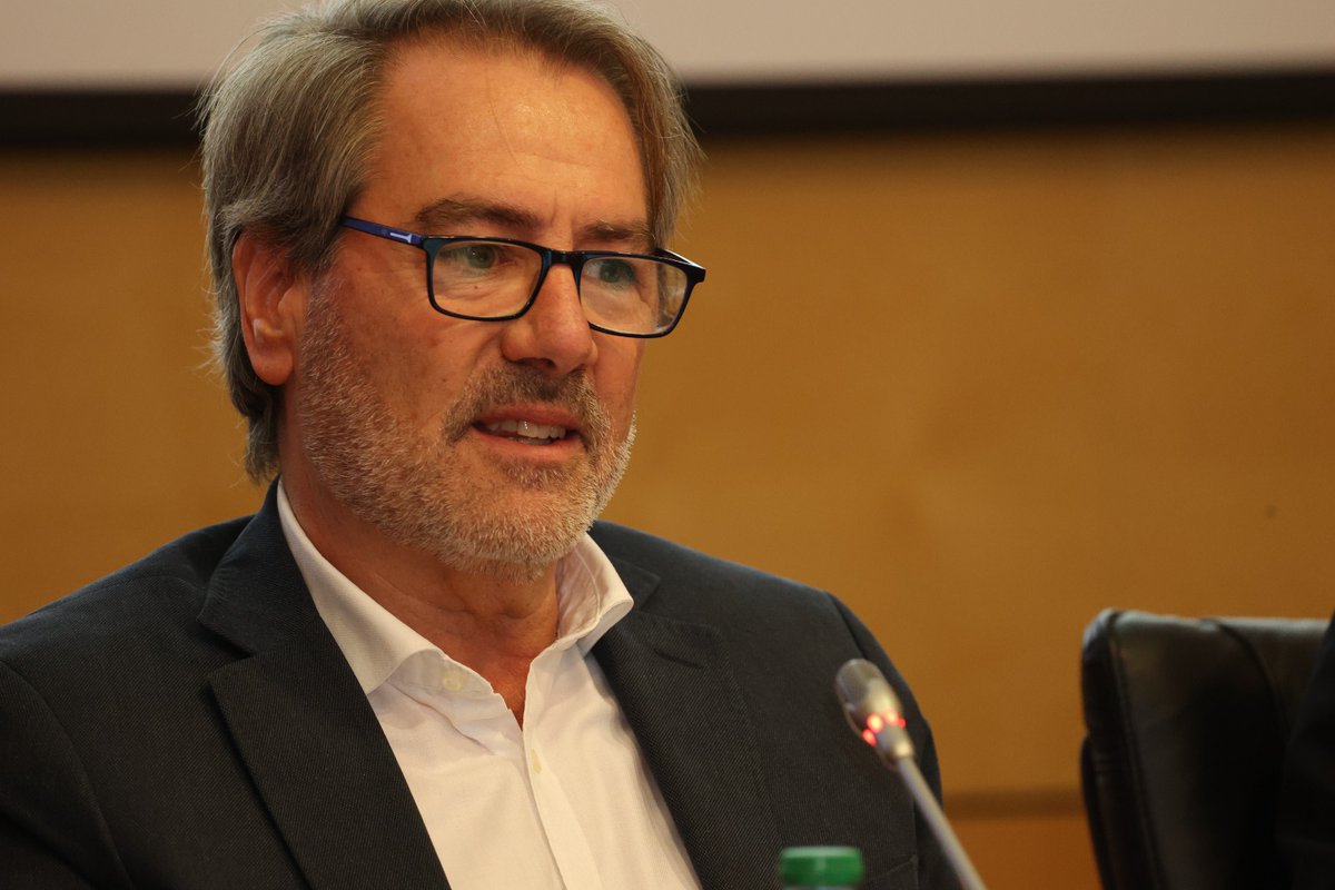 FENITEL_ES's tweet image. Carlos Ferrer, responsable de Integración de Soluciones de @fermax_spain nos ha hablado de CONNECT, una entrada inteligente al edificio que integra el servicio de desvío de llamada al móvil.📲
Acceso al streaming aquí👇
fenitelcom.es
#telcomfenitel #TELCOM2024