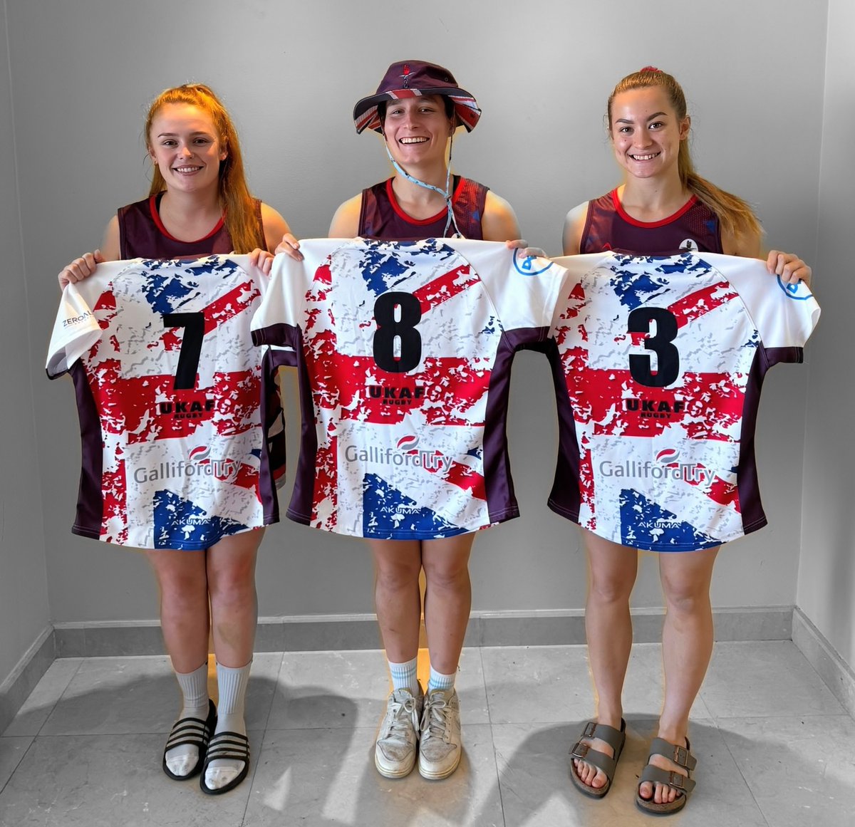 RNRugby's tweet image. Congratulations and good luck to #NavyRugby players Rose, Rowann and Jaz. All three have been selected for @UKAFRugby and are enjoying the sun and fun that Dubai 7s offers.

#GoNavy #NavyFit #Dubai