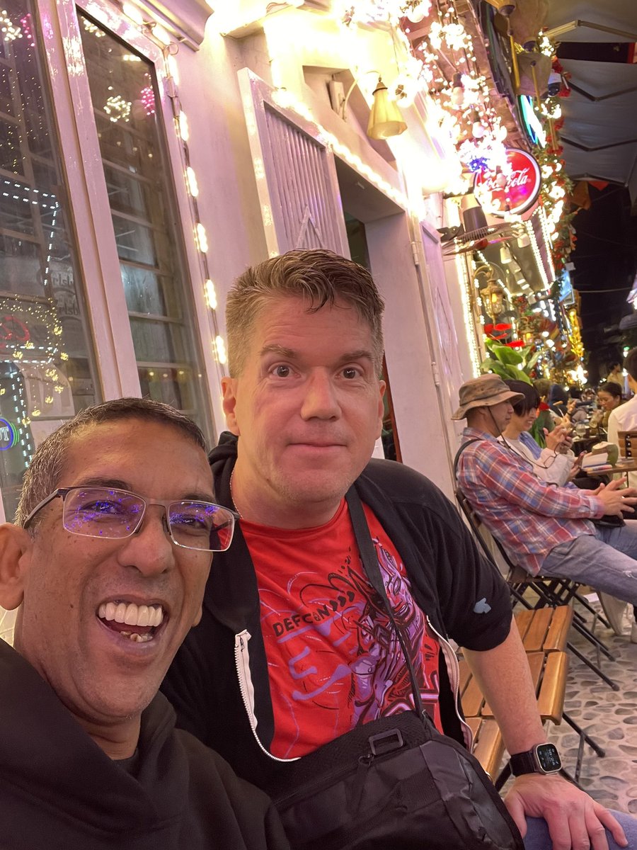 l33tdawg's tweet image. Trainspotting with @jaysonstreet #hanoi #hackerlife