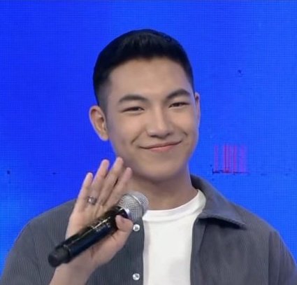iLoveDarren_24's tweet photo. Sulit na sulit ang mga  screenshots!! Grabee ang visuals ng Darren namin!!🥰✨

#DARREN @Espanto2001
#ShowtimePinakaGV https://t.co/A3eyk6DLbo