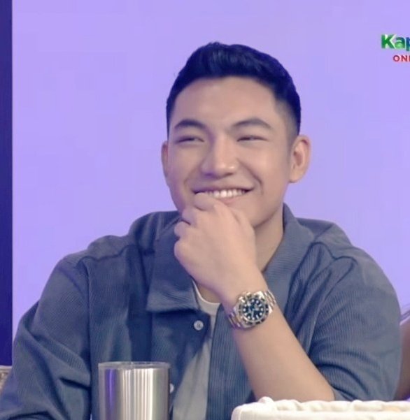 iLoveDarren_24's tweet photo. Sulit na sulit ang mga  screenshots!! Grabee ang visuals ng Darren namin!!🥰✨

#DARREN @Espanto2001
#ShowtimePinakaGV https://t.co/A3eyk6DLbo