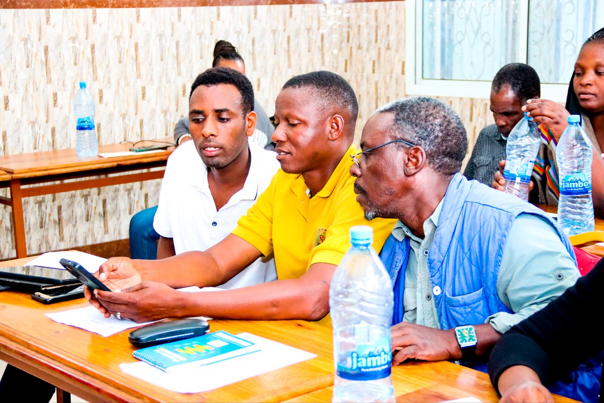 _SHDEPHA's tweet photo. 🌟 Last week, SHDEPHA+ Conducted TB/CRG experience-sharing meeting, bringing together Health Care Workers, Community Health Workers, District and Regional TB Coordinators.
🎯 The meeting aimed to:
 ✅Exchange knowledge
 ✅Enhance collaboration
 ✅Share best practices https://t.co/ciIaqAW52u