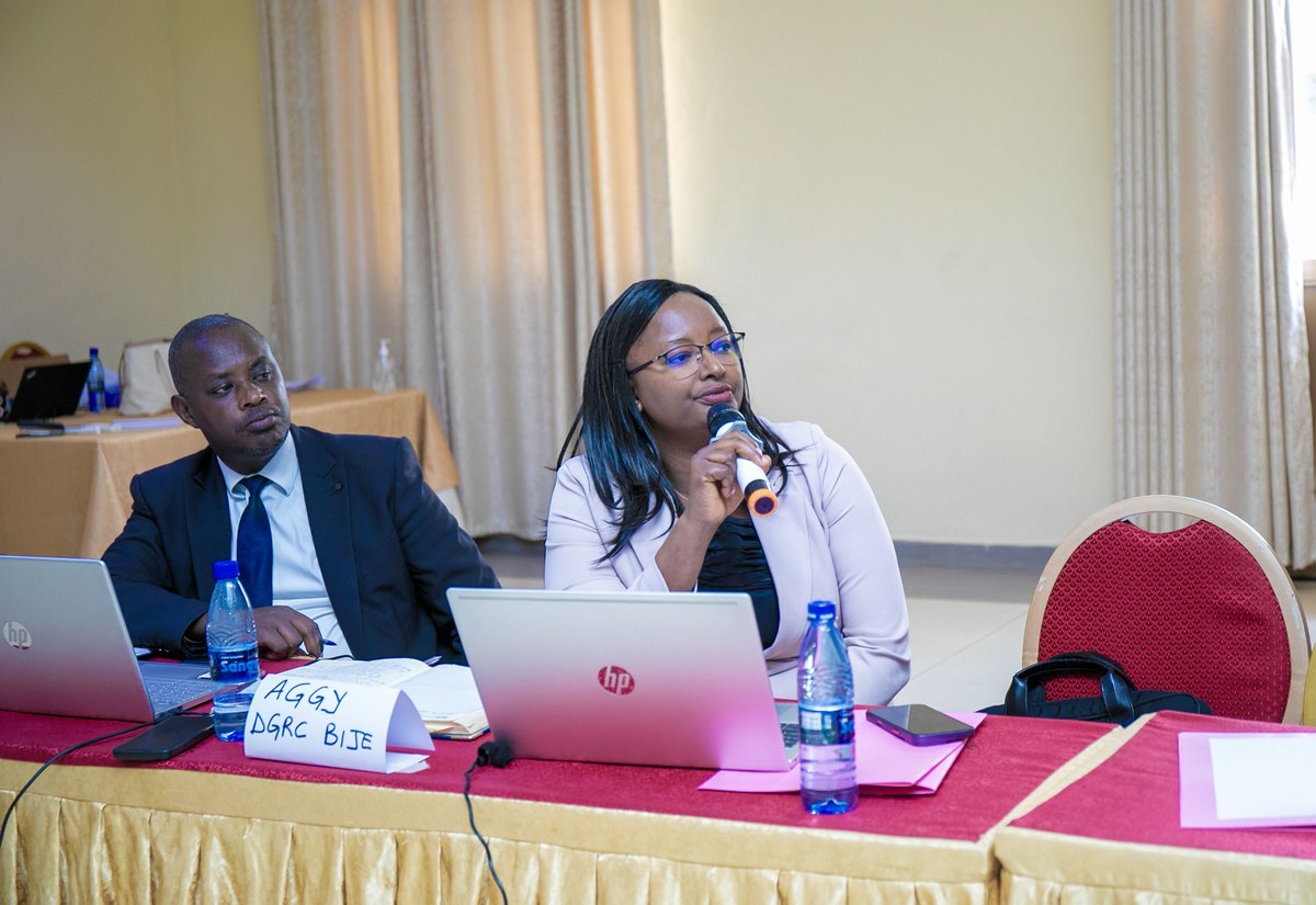PNUDBurundi's tweet photo. L’objet de l’accompagnement est que la #BIDF et la #BIJE puissent non seulement répondre aux besoins des #jeunes et #femmes entrepreneurs mais aussi anticiper sur les risques, s’adapter aux changements et saisir les opportunités de manière proactive. https://t.co/O2pOUuwZO5