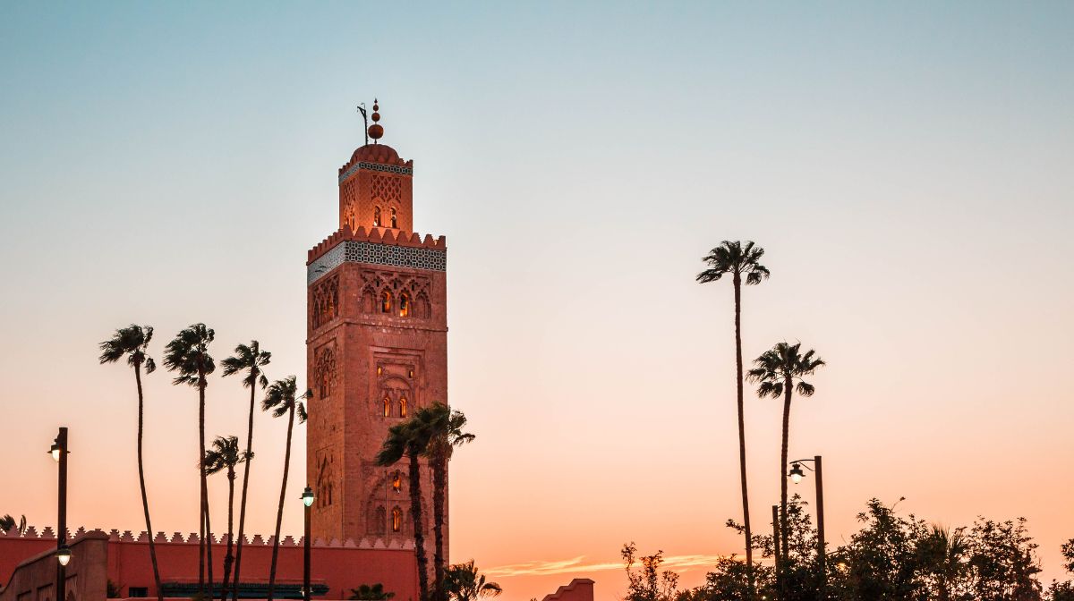 WiwinDetect's tweet photo. 🚀 Le Maroc s'ouvre aux cryptos ! 🇲🇦 Après 7 ans d'interdiction, le pays prépare la légalisation des cryptomonnaies avec un cadre réglementaire 📜.
🔑 Bank Al Maghrib prévoit même de lancer sa CBDC (monnaie numérique centrale) 💰 pour booster l'inclusion financière et sécuriser les transactions ! 🌐
💡 Malgré l'interdiction, le Maroc est déjà 27ᵉ mondial en adoption crypto 🌍 
#Maroc #Cryptomonnaie #Blockchain #EconomieDigitale #Finance