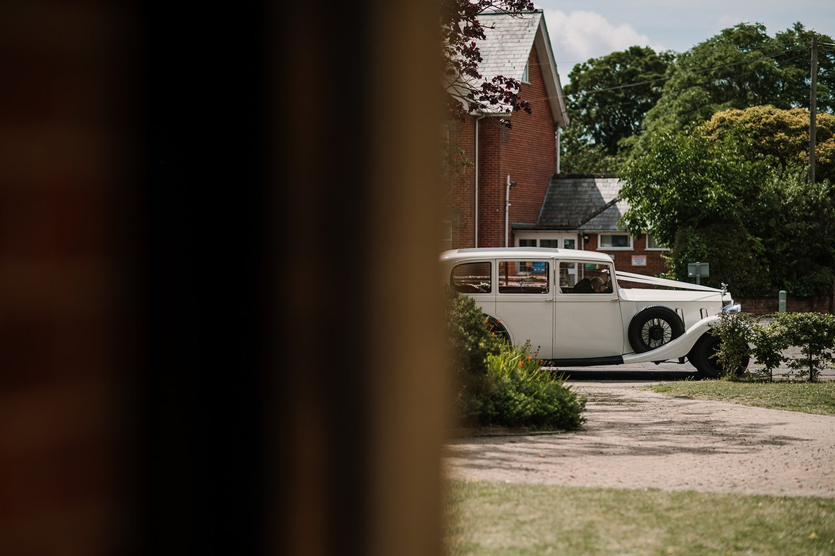 Premier Carriage Wedding Cars tweet media