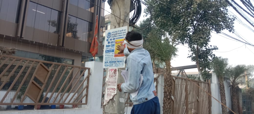 delhidss's tweet photo. दिल्ली  निर्माण  मज़दूर संगठन ने न्यूनतम मज़दूरी को लेकर नांगलोई लेबर चौक पर निर्माण मज़दूरों को जागरूक किया https://t.co/GeAviAVu52