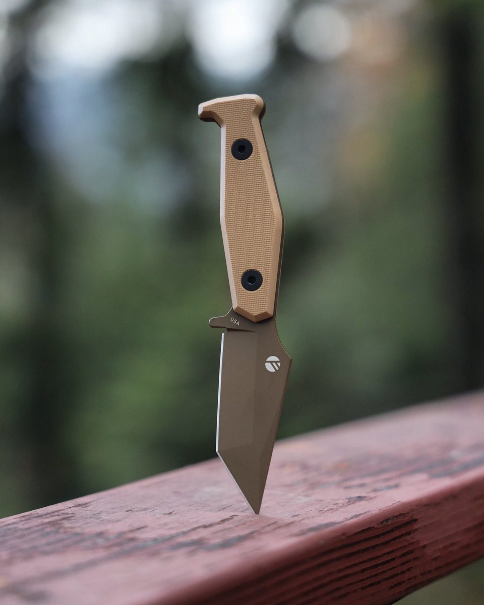 ThePictureTakr's tweet photo. My new FDE Beckworth Covert from Fisher Blades. https://t.co/QQzP8UEh72