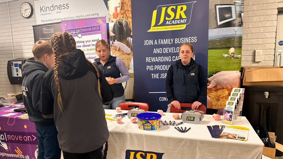 JSR Academy recently visited Driffield &amp; Sixth Form's careers fair.
The JSR Academy is an 18-month training scheme for newcomers to the UK pig industry.
More information on our website: jsr.co.uk/our-careers/js…
#careersinagriculture #jsracademy #PigIndustry