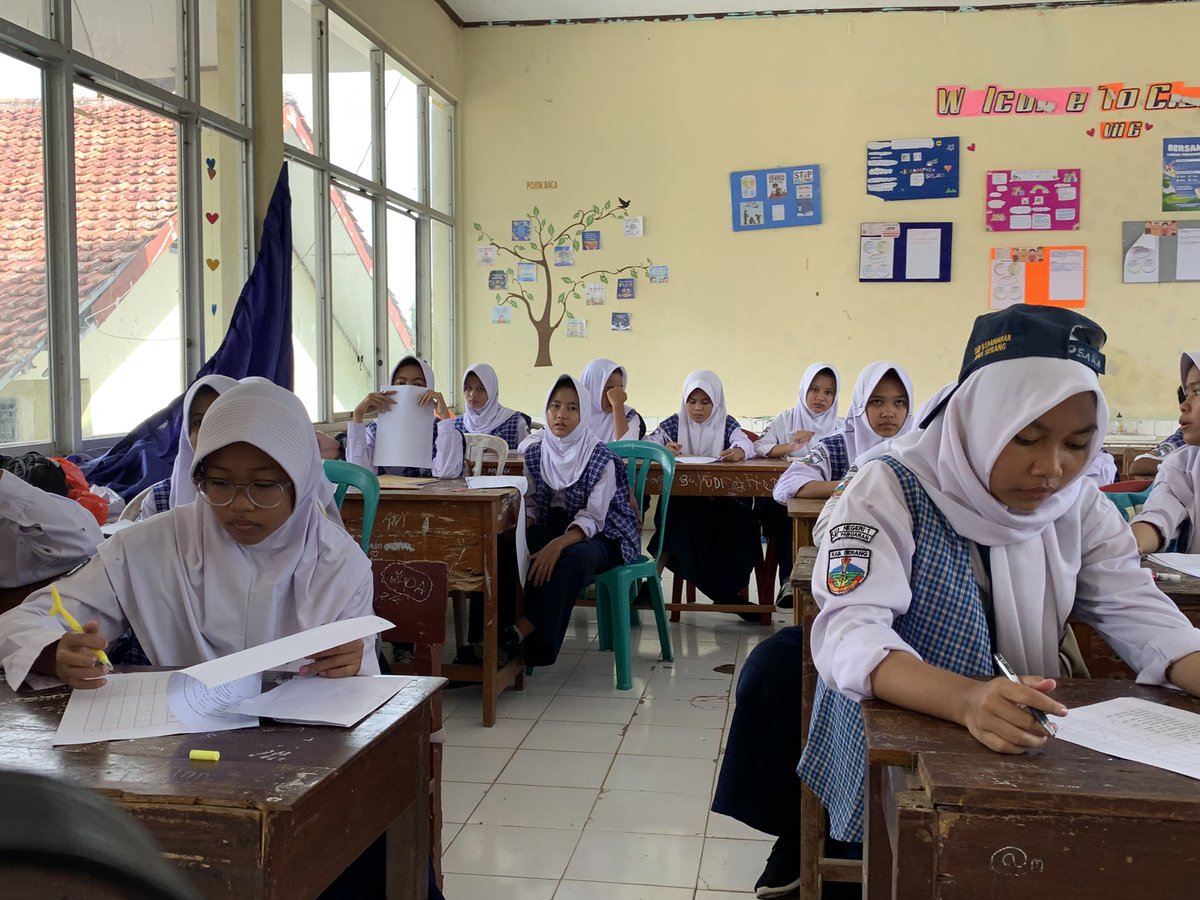 mdwiirfan's tweet photo. last dance in SMPN 1 Pabuaran, Kabupaten Serang https://t.co/y7LFycrNVT
