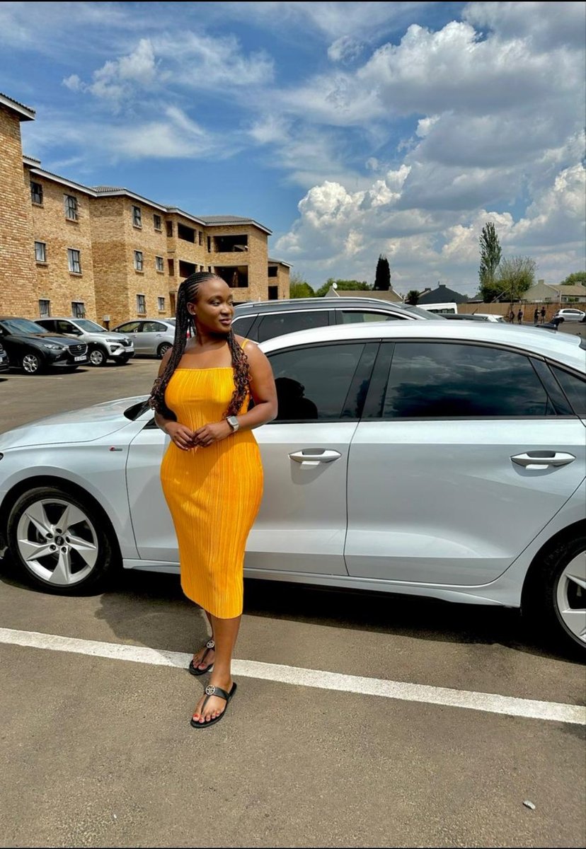 Mmaso_Royalty's tweet image. My love, happy birthday to you ♥️🎊@Ketso28. Thank you for being so loving and supportive, I love you friend hope you have a great day 😘