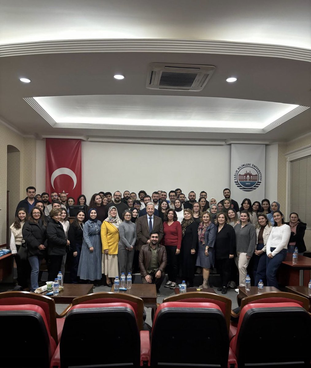 SBÜ Hamidiye Tıp ve Hamidiye Uluslararası Tıp Fakültesi Göğüs Hastalıkları ABD Aylık Bilimsel Toplantısı  Sultan II. Abdülhamid Han Eğitim ve Araştırma Hastanesinde yoğun katılımla gerçekleşti.