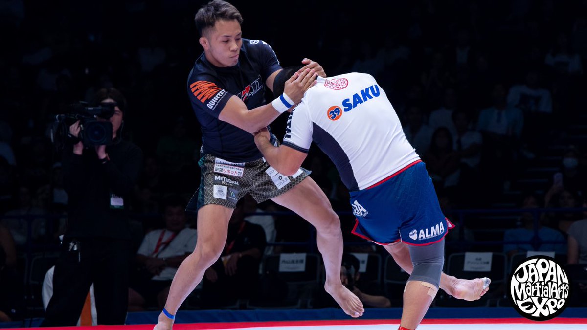 ||◤TEAM SAKU vs. TEAM RIZIN◢||
JAPAN MARTIAL ARTS EXPO PROLOGUE

本日20時公開

m.youtube.com/watch?v=WuNvGp…

【第三試合】
QUINTETルール　5vs.5勝ち抜き戦
「TEAM RIZIN」
先鋒・横山武司、次鋒・北岡悟、中堅・倉本一真、副将・新居すぐる、大将・矢地祐介
「TEAM SAKU」