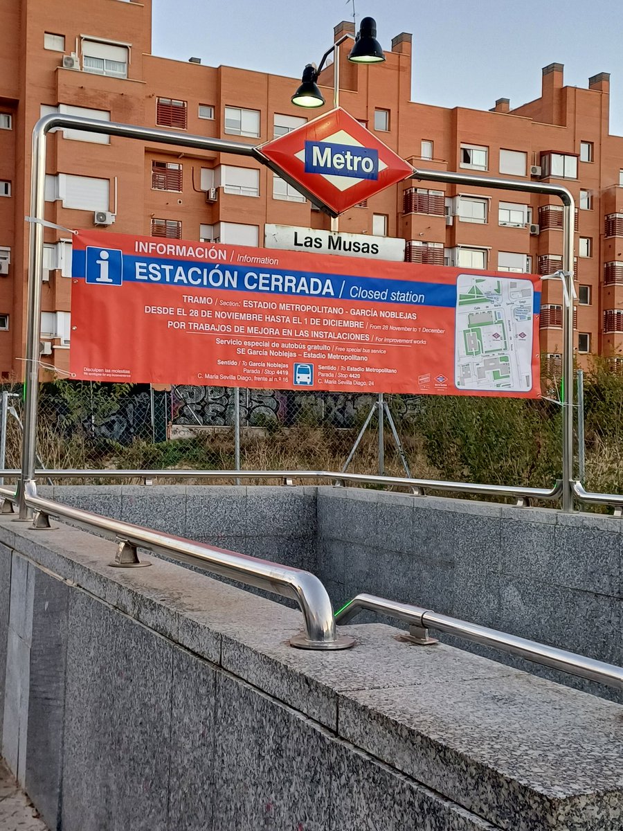 pau_palm's tweet photo. Lo que yo decía, que siempre pasa algo 🫠 @metro_madrid https://t.co/2e5go9brXg