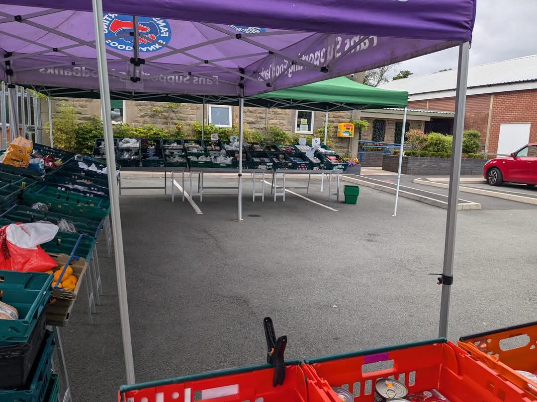 StHelensBoroughMobilePantry tweet media