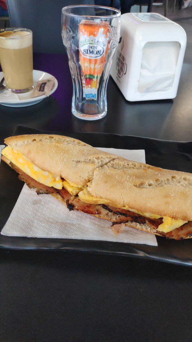 <a href="/jecaestevez/">Jesús Estévez</a> <a href="/dzapic0/">Diego Zapico</a> <a href="/hhkaos/">Raul Jimenez Ortega</a> <a href="/dotnetmalaga/">dotnetMALAGA</a> <a href="/n_mutantes/">Niños Mutantes</a> <a href="/netconfmad/">.NET Conf Madrid</a> Y un buen pitufo cateto antes se empezar el día 😁