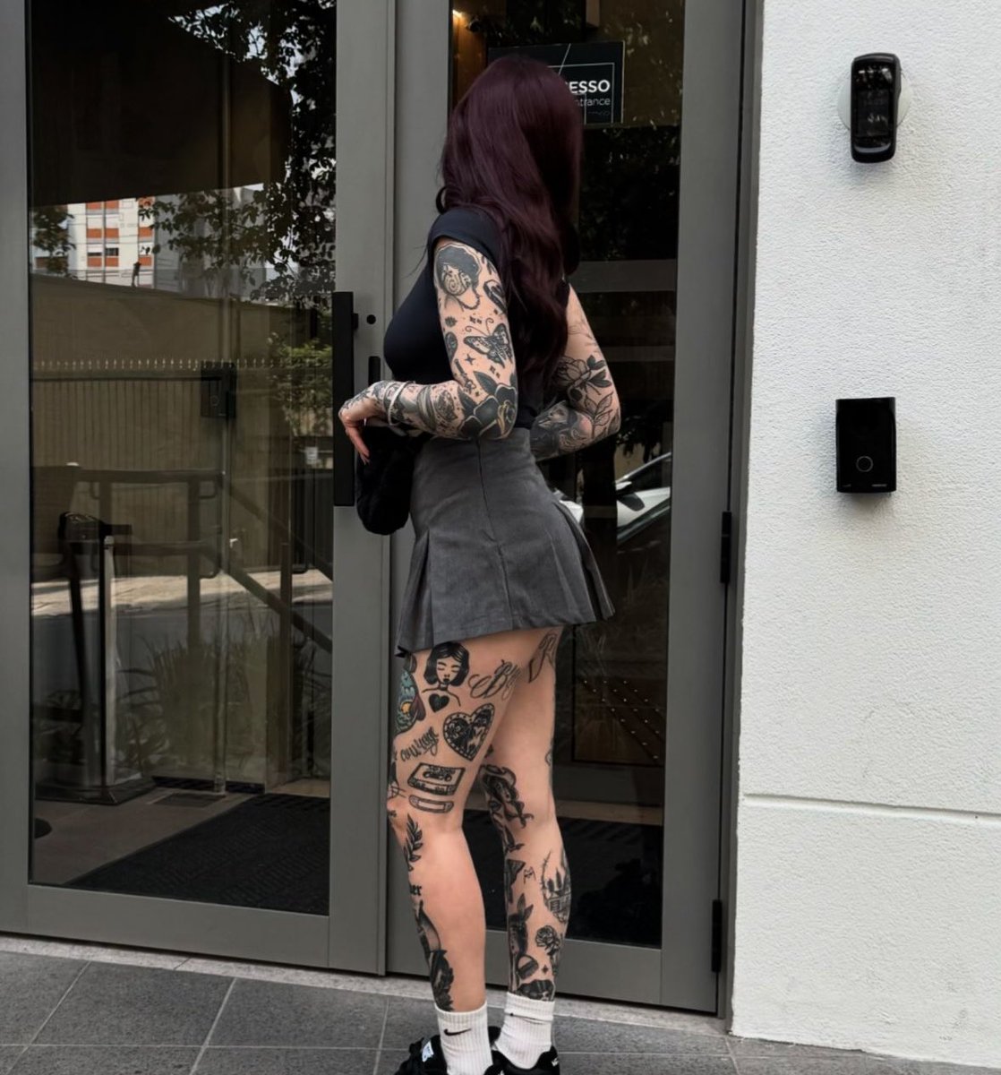 Ocupo presentación?
             No lo creo pero me llamo Lilith Laiscivia y soy la primera mujer demonio. Quieres saber más de mi? Háblame, hay veces que no muerdo.

Fav y Rt