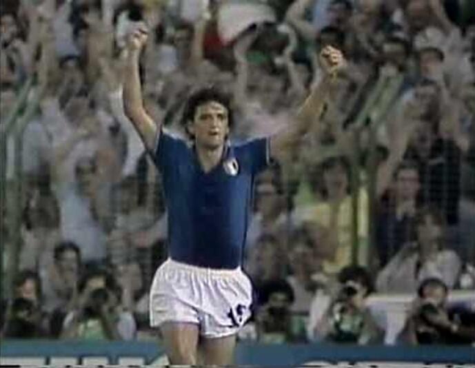 mariobianchi18's tweet image. Il #28novembre 1955 è nato #AlessandroAltobelli detto Spillo per la figura longilinea. Centravanti completo, ambidestro, forte di piede e di testa. Con l'Inter dal '77 al '88 466 partite e 209 reti, secondo dopo Meazza (284). Uno scudetto e 2 Coppe Italia. Campione del mondo '82.